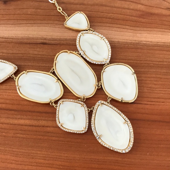 SOLD🌸 Stella&dot Statement Necklace - Picture 2 of 5